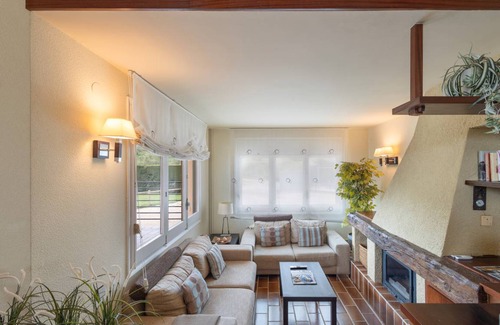 Cardona House | 182 m² House ∙ 5 bedrooms ∙ 12 guests