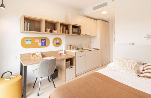 Sabadell Other | 20 m² Accommodation ∙ 1 guest