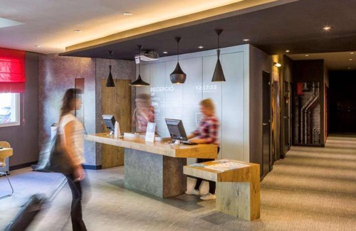 Castelldefels Hotel | 20 m² Hotel ∙ 127 guests