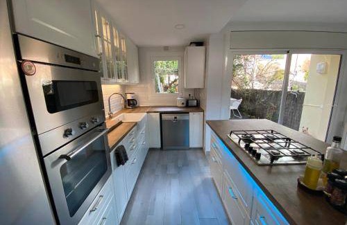 Masnou House | 200 m² House ∙ 5 bedrooms ∙ 9 guests