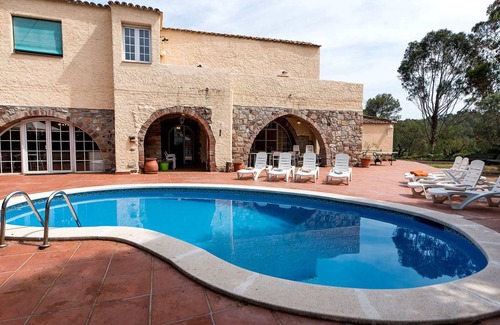 Viladecavalls House | 200 m² House ∙ 4 bedrooms ∙ 8 guests