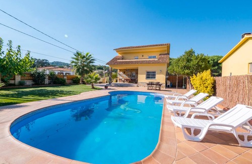 Fogars de la Selva Villa | 200 m² Villa ∙ 5 bedrooms ∙ 14 guests