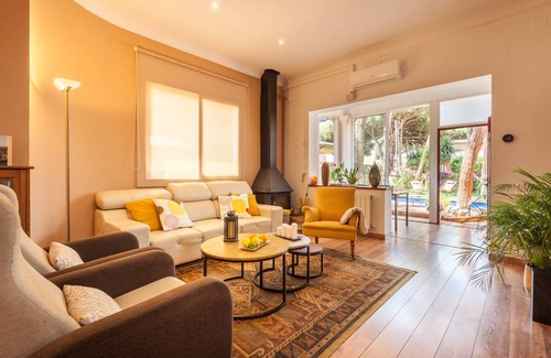 Castelldefels Villa | 200 m² Villa ∙ 3 bedrooms ∙ 6 guests