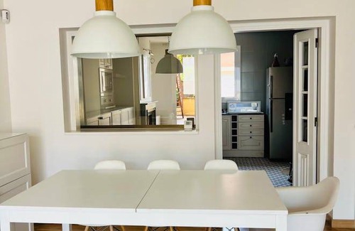Sant Cugat del Valles House | 210 m² House ∙ 5 bedrooms ∙ 6 guests