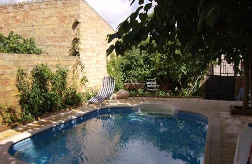 El Pla del Penedes House | 220 m² House ∙ 6 bedrooms ∙ 16 guests