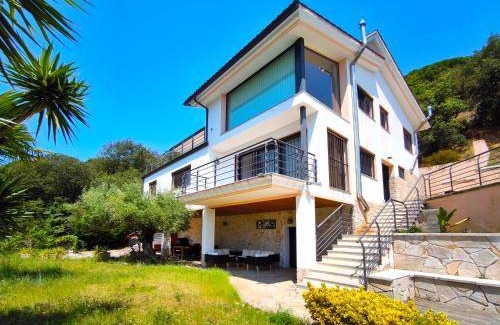 Collsacreu Villa | 224 m² Villa ∙ 3 bedrooms ∙ 6 guests