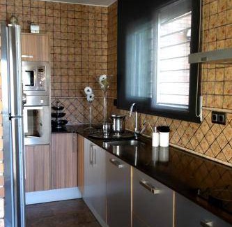 Can Vinyals House | 250 m² House ∙ 5 bedrooms ∙ 19 guests