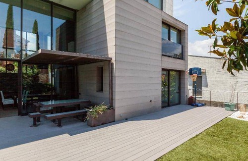 El Papiol House | 280 m² House ∙ 4 bedrooms ∙ 9 guests