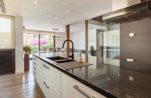 El Papiol House | 280 m² House ∙ 4 bedrooms ∙ 9 guests