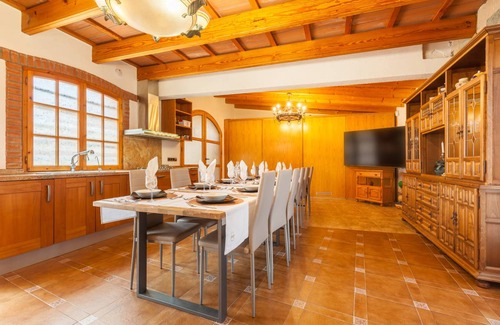 Rubi House | 280 m² House ∙ 6 bedrooms ∙ 15 guests