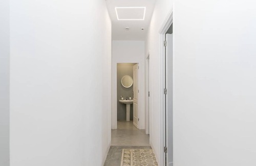 El Prat de Llobregat Resort | 290 m² Private room ∙ 1 bedroom ∙ 1 guest