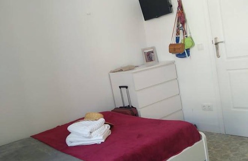 El Prat de Llobregat Resort | 290 m² Private room ∙ 1 bedroom ∙ 1 guest