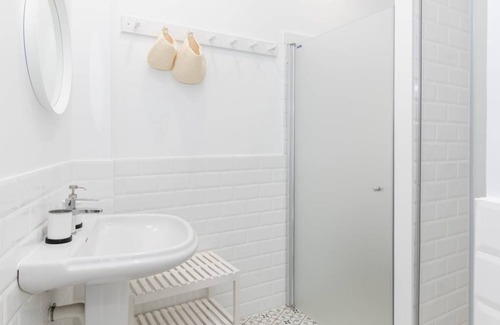 El Prat de Llobregat Resort | 290 m² Private room ∙ 1 bedroom ∙ 1 guest