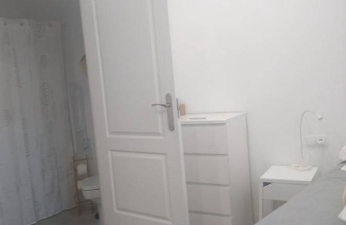 El Prat de Llobregat Resort | 290 m² Private room ∙ 1 bedroom ∙ 1 guest