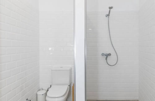 El Prat de Llobregat Resort | 290 m² Private room ∙ 1 bedroom ∙ 1 guest