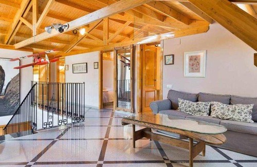 El Bruc House | 300 m² House ∙ 4 bedrooms ∙ 14 guests