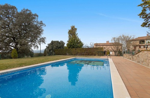 Sagas House | 300 m² Farmhouse ∙ 6 bedrooms ∙ 16 guests