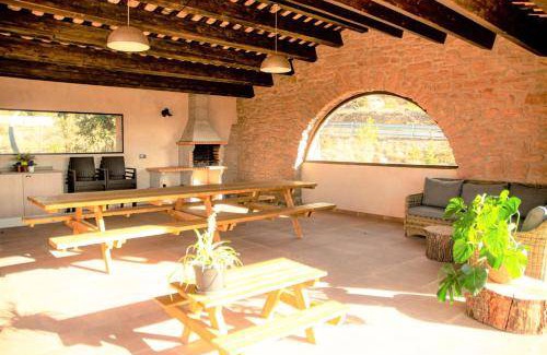 Aguilar de Segarra House | 300 m² House ∙ 6 bedrooms ∙ 17 guests