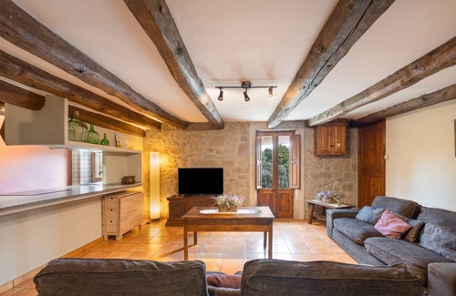 Sagas House | 300 m² House ∙ 6 bedrooms ∙ 18 guests