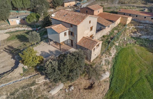 Casserres House | 300 m² House ∙ 6 bedrooms ∙ 16 guests