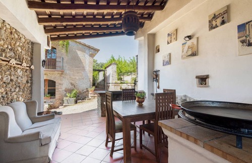 Els Hostalets de Pierola House | 350 m² House ∙ 6 bedrooms ∙ 16 guests