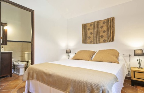 Tordera Villa | 355 m² Villa ∙ 9 bedrooms ∙ 21 guests