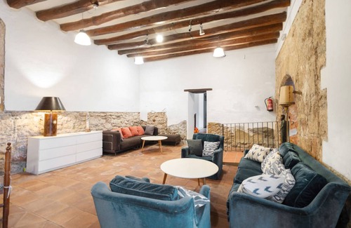 Capellades House | 400 m² House ∙ 7 bedrooms ∙ 22 guests