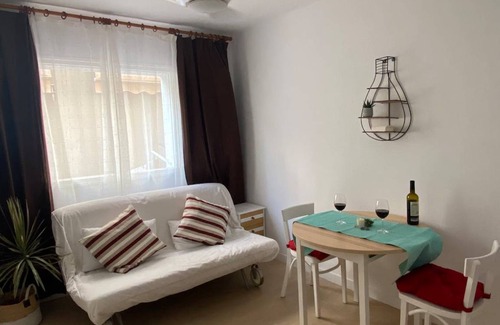 Cubelles Apartment | 45 m² Apartment ∙ 3 bedrooms ∙ 4 guests