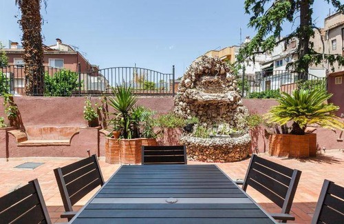 Vilafranca del Penedes House | 450 m² House ∙ 5 bedrooms ∙ 12 guests