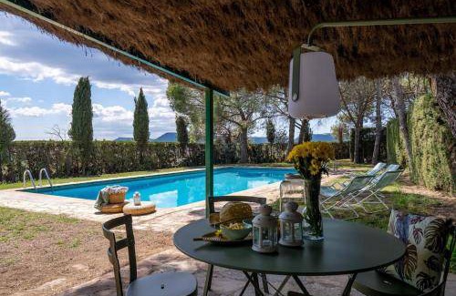 Santpedor Villa | 490 m² Villa ∙ 7 bedrooms ∙ 15 guests