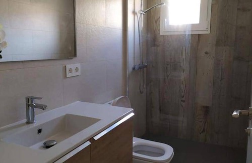 Cornella de Llobregat Apartment | 50 m² Apartment ∙ 3 bedrooms ∙ 4 guests