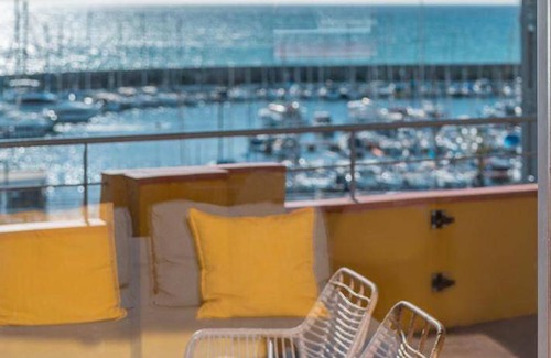 Masnou Apartment | 54 m² Apartment ∙ 2 bedrooms ∙ 10 guests