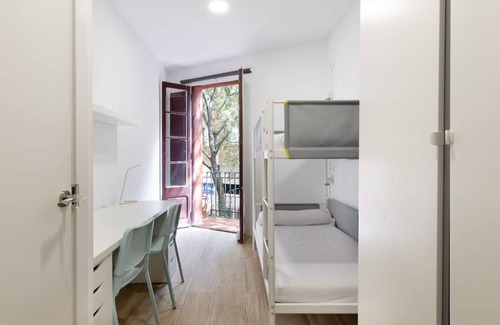 Sants-Badal Other | 588 m² Shared room ∙ 1 bedroom ∙ 2 guests