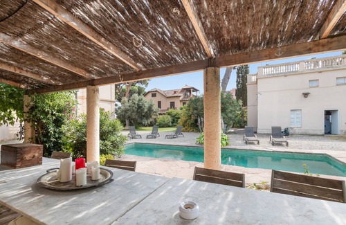Sant Vicenc de Montalt House | 600 m² Finca ∙ 10 bedrooms ∙ 21 guests