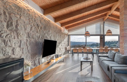 Sagas House | 600 m² House ∙ 10 bedrooms ∙ 30 guests