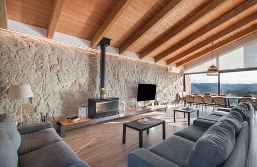 Sagas House | 600 m² House ∙ 10 bedrooms ∙ 30 guests