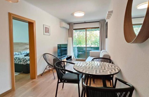 Sant Marti Apartment | 65 m² Apartment ∙ 3 bedrooms ∙ 6 guests