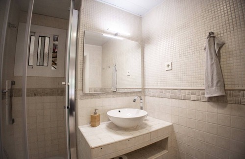 El Prat de Llobregat Resort | 70 m² Private room ∙ 1 bedroom ∙ 1 guest