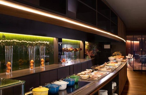El Prat de Llobregat Hotel | 70 m² Hotel ∙ 2 bedrooms ∙ 127 guests