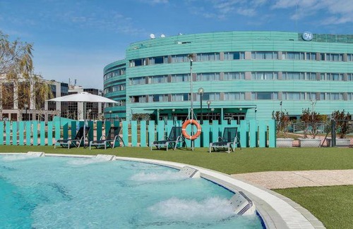 El Prat de Llobregat Hotel | 70 m² Hotel ∙ 2 bedrooms ∙ 127 guests