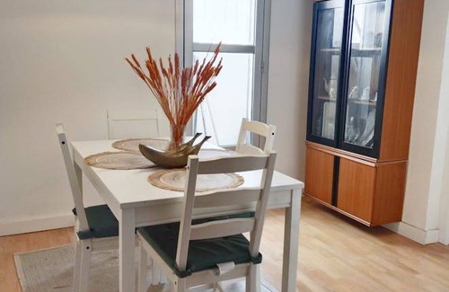 Sant Feliu de Llobregat House | 75 m² House ∙ 3 bedrooms ∙ 3 guests