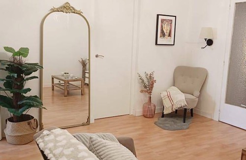 Sant Feliu de Llobregat House | 75 m² House ∙ 3 bedrooms ∙ 3 guests