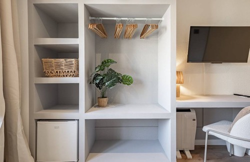 Poblenou Resort | 75 m² Private room ∙ 1 bedroom ∙ 1 guest