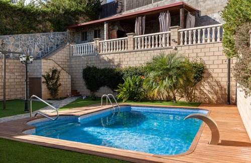 Canyelles House | 80 m² House ∙ 2 bedrooms ∙ 6 guests