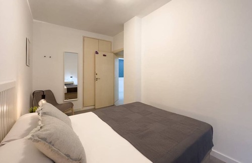 Sants-Badal Resort | 80 m² Private room ∙ 1 bedroom ∙ 1 guest