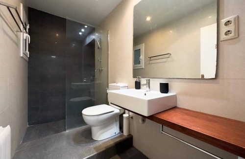 Sants-Badal Resort | 80 m² Private room ∙ 1 bedroom ∙ 1 guest