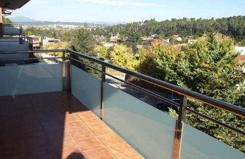 Sant Cugat del Valles Apartment | 85 m² Serviced apartment ∙ 3 bedrooms ∙ 10 guests