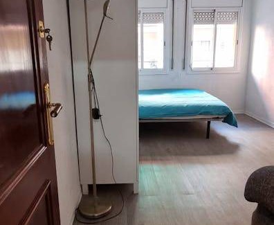 Nou Barris Resort | 85 m² Private room ∙ 1 bedroom ∙ 1 guest