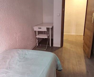 Nou Barris Resort | 85 m² Private room ∙ 1 bedroom ∙ 1 guest