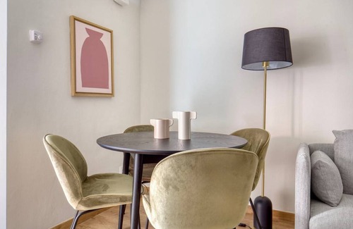 Sarria Apartment | 90 m² Apartment ∙ 2 bedrooms ∙ 3 guests